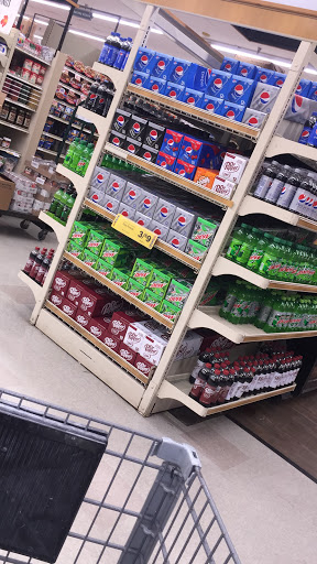 Grocery Store «Food Lion», reviews and photos, 10 Sams Point Rd, Beaufort, SC 29902, USA