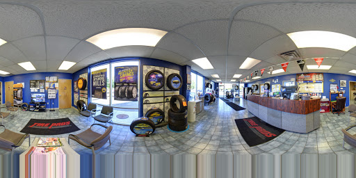 Tire Shop «R & T Tire Pros», reviews and photos, 17016 Clover Rd, Noblesville, IN 46060, USA