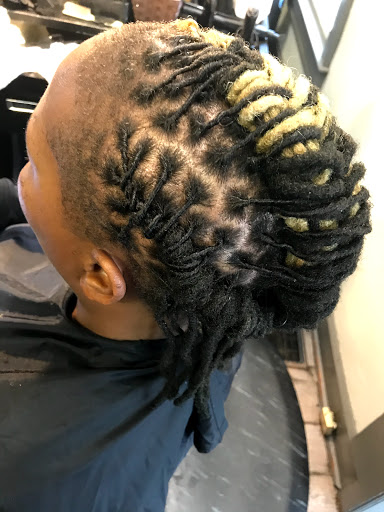 Hair Salon «Unique-N-Favor Black Hair Salon», reviews and photos, 3844 N College Ave, Indianapolis, IN 46205, USA