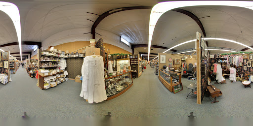 Antique Store «Cackleberry Farm Antique Mall», reviews and photos, 3371 Lincoln Hwy, Paradise, PA 17562, USA