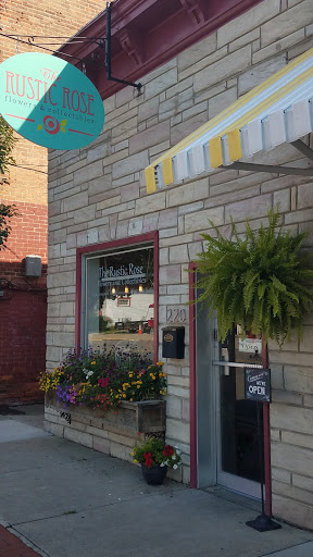The Rustic Rose Flowers and Collectibles, 220 W Main St, Williamsburg, OH 45176, USA, 