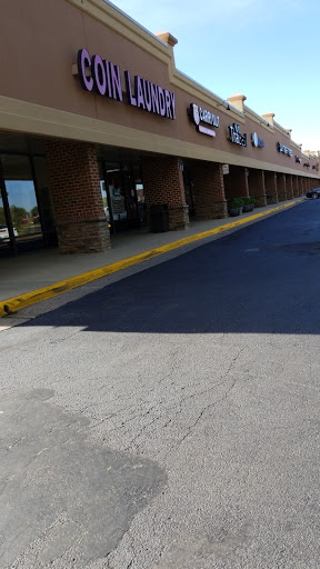 Laundromat «Chantilly Coin Laundry LLC», reviews and photos, 14511 Lee Jackson Meml Hwy # R, Chantilly, VA 20151, USA