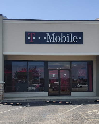 T-Mobile, 5627 S Broadway Ave, Tyler, TX 75703, USA, 