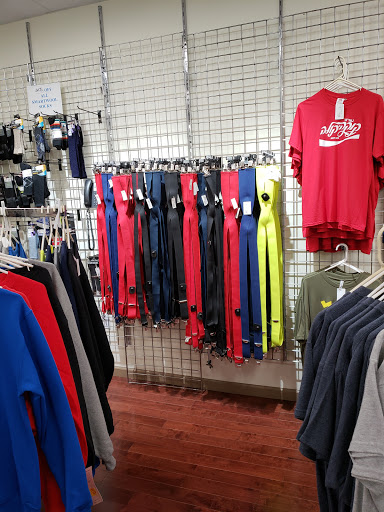 Clothing Store «I Goldberg Army & Navy», reviews and photos, 1300 Chestnut St, Philadelphia, PA 19107, USA