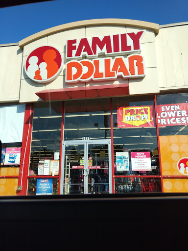 FAMILY DOLLAR, 1121 Volunteer Pkwy, Bristol, TN 37620, USA, 