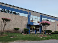 A - Rocket Moving & Storage - Photo 3 - Car repair in Houston, TX, Galveston