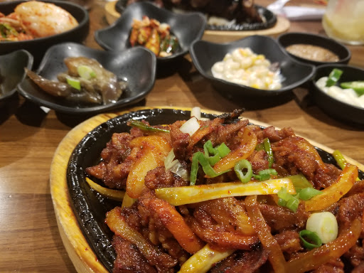 Maht Gaek 맛객 Korean Restaurant 직화구이 돼지등갈비/설렁탕 전문점