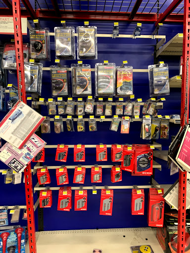 Auto Parts Store «Pep Boys Auto Parts & Service», reviews and photos, 6125 Hollywood Blvd, Hollywood, CA 90028, USA