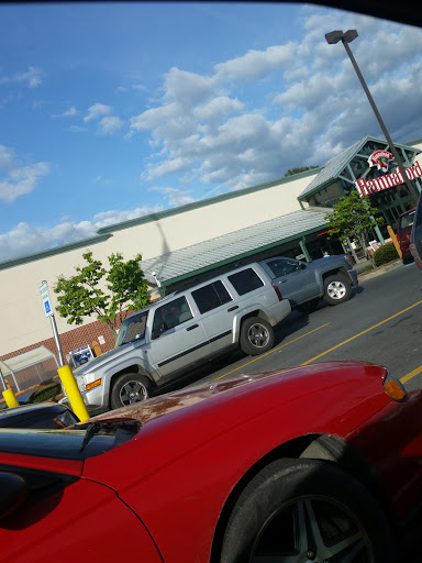 Grocery Store «Hannaford Supermarket», reviews and photos, 3758 Burgoyne Ave, Hudson Falls, NY 12839, USA