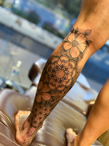 Tattoo Shop «Self Made Tattoo», reviews and photos, 3444 W Carefree Cir, Colorado Springs, CO 80917, USA