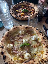 Pizza du Pizzeria Di Voglia TECHNOPOLE - Brasserie italienne & Pizzéria napolitaine à Saint-Étienne - n°7