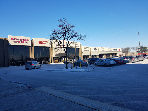 Shopping Mall «Oak Mill Mall», reviews and photos, 7900 N Milwaukee Ave, Niles, IL 60714, USA