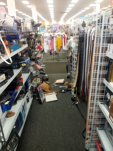 Clothing Store «Citi Trends», reviews and photos, 1501 Apple Ave, Muskegon, MI 49442, USA