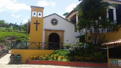 Photos of Villatina recreational center.