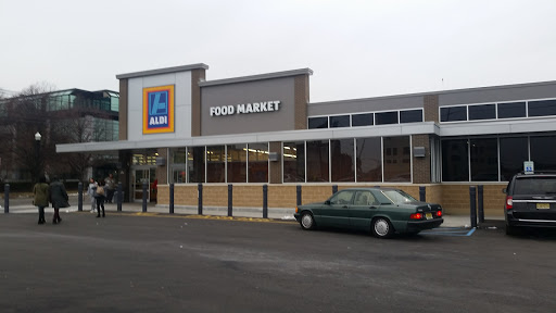 Grocery Store «Aldi Food Market», reviews and photos, 496 Main St, Hackensack, NJ 07601, USA