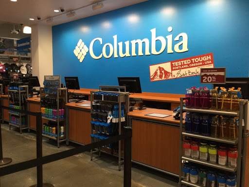 Sportswear Store «Columbia Sportswear Outlet Store at Premium Outlets», reviews and photos, 2300 Grand Cypress Dr #170, Lutz, FL 33559, USA