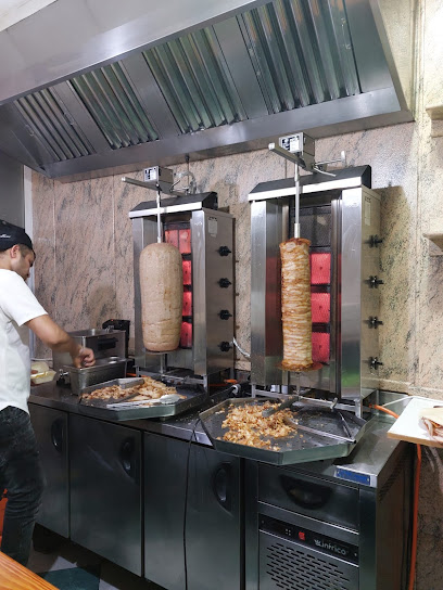 Doner kebab ciudad Real - C. de Pedrera Baja, 62, 13003 Ciudad Real, Spain