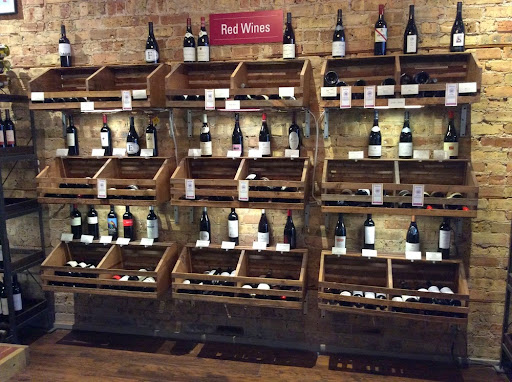 Wine Store «Stellar Wine Company», reviews and photos, 820 W Belmont Ave, Chicago, IL 60657, USA