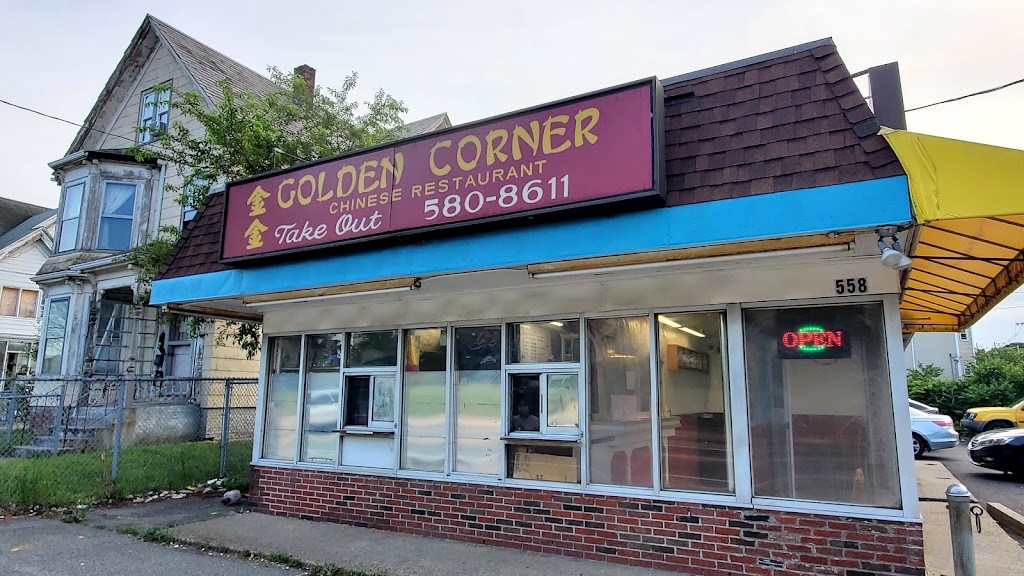 Golden Corner 02301