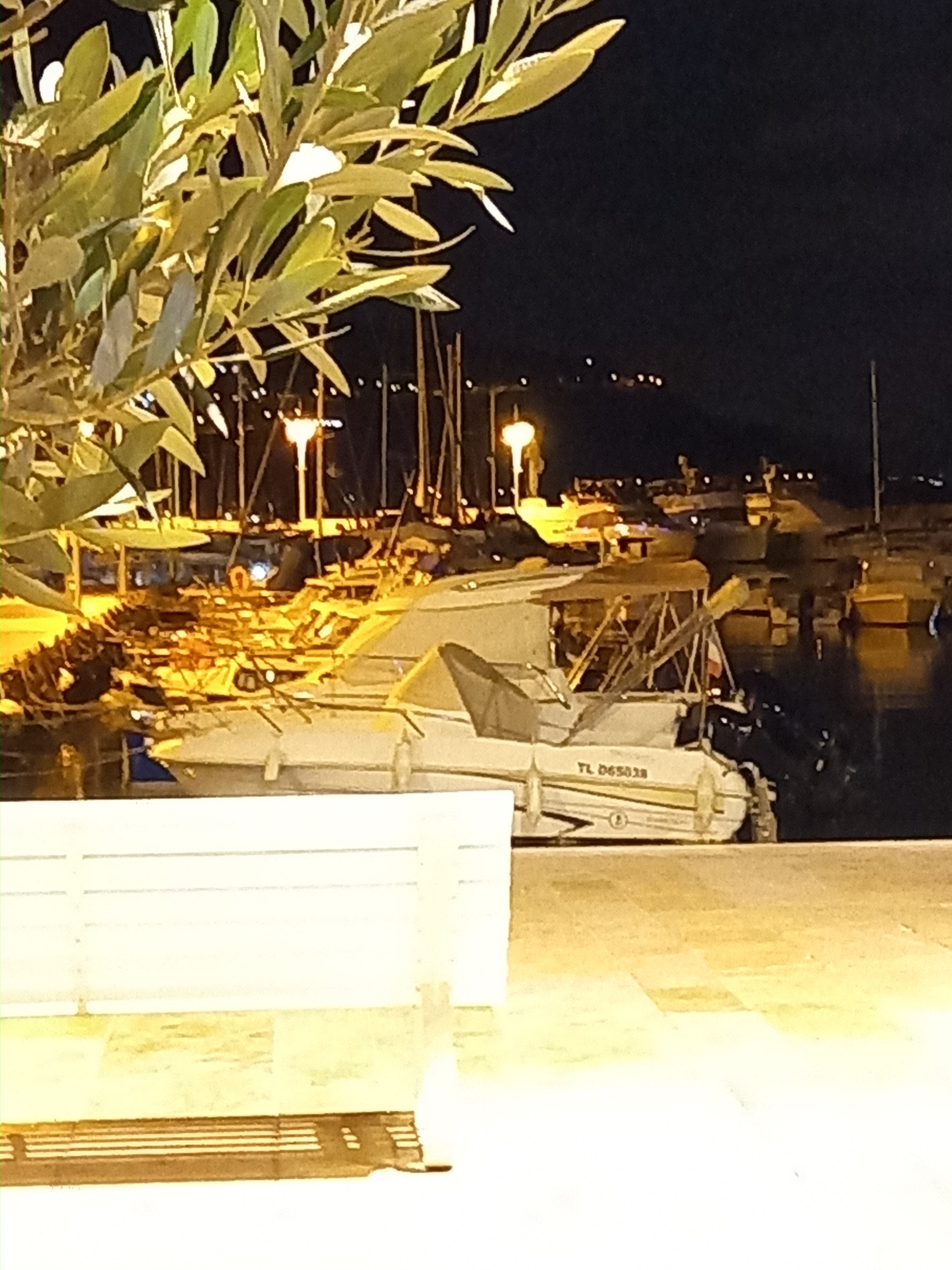 Photo n° 7 de l'avis de M.� fait le 13/10/2021 à 21:31