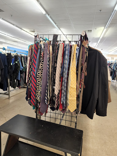 Thrift Store «Grace Centers of Hope», reviews and photos, 26740 Dequindre Rd, Warren, MI 48091, USA