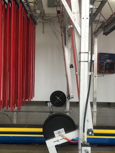 Car Wash «Legends Express Car Wash», reviews and photos, 222 E Round Grove Rd, Lewisville, TX 75067, USA