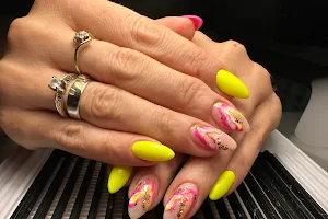 Hanna Nails image