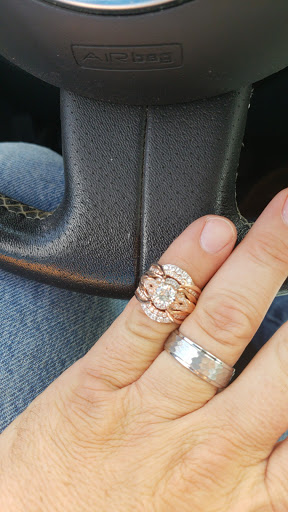 Jewelry Store «Jared The Galleria of Jewelry», reviews and photos, 3450 28th St SE, Grand Rapids, MI 49512, USA