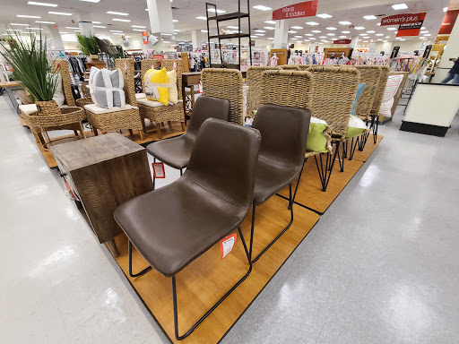 Department Store «T.J. Maxx», reviews and photos, 34 E Ridgewood Ave, Paramus, NJ 07652, USA