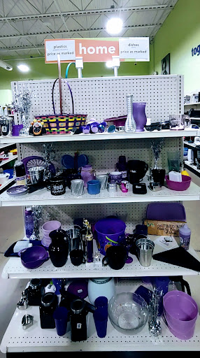 Non-Profit Organization «Goodwill Store», reviews and photos, 11 E Garner Rd, Brownsburg, IN 46112, USA