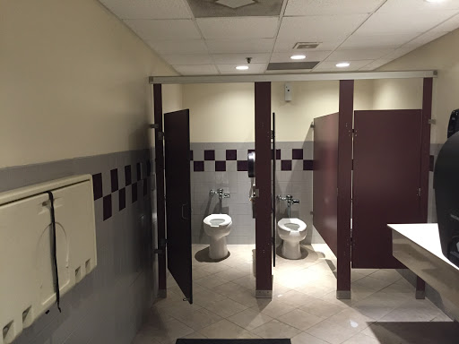 Shopping Mall «The Shops at Sea Pines Center», reviews and photos, 71 Lighthouse Rd #300, Hilton Head Island, SC 29928, USA