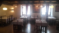 Atmosphère du Restaurant Auberge Briseteia à Saint-Just-Ibarre - n°7