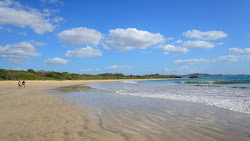 Foto de Playa Ventanas rodeado por montanhas
