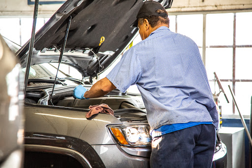 Oil Change Service «Quality Car Care, Oil & Smog #23», reviews and photos, 92 Serra Way, Milpitas, CA 95035, USA