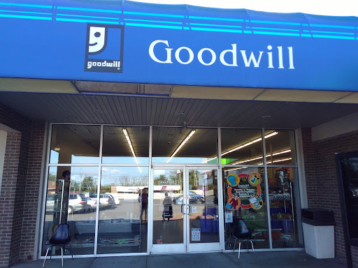 Independence Goodwill Store, 6435 Taylor Mill Rd, Latonia, KY 41015, USA, 