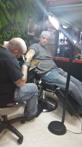 Tattoo Shop «Sinister Tattoo Studio», reviews and photos, 7415 E Mill Plain Blvd, Vancouver, WA 98664, USA