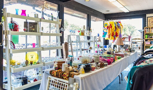 Thrift Store «Assistance League-Garden Grove», reviews and photos, 10932 Trask Ave, Garden Grove, CA 92843, USA