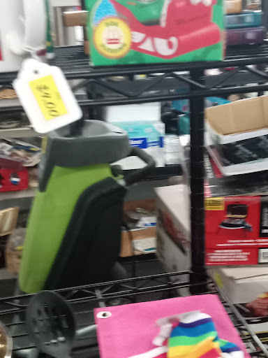 Shopping Mall «Village Square Shopping Center», reviews and photos, 2800 Recker Hwy, Winter Haven, FL 33880, USA