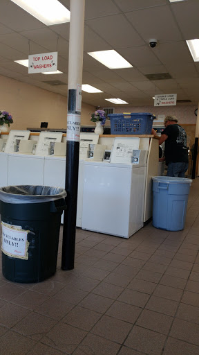 Laundromat «Colonial Laundromat», reviews and photos, 1547 State St, Watertown, NY 13601, USA