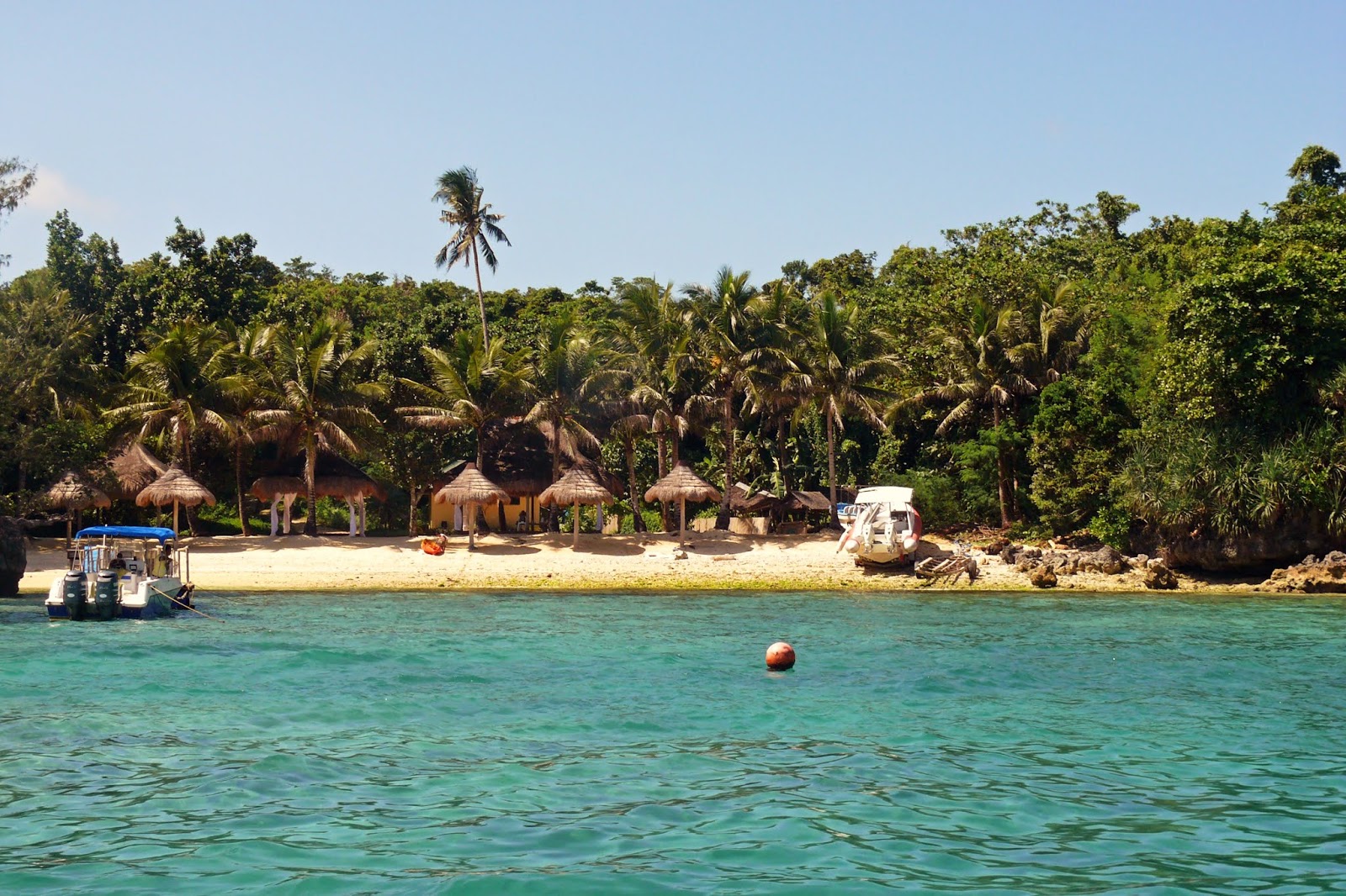 Photo de Cagban Beach zone des équipements