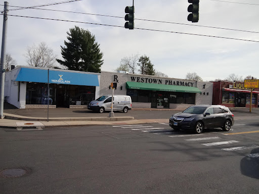 Dry Cleaner «Hour Glass Cleaners», reviews and photos, 459 Hartford Rd, Manchester, CT 06040, USA