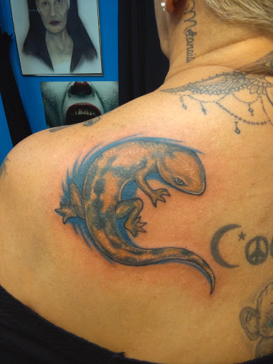 Explore tattoo ideas for knuckles, creative tattoo ideas in Bradenton, available at Memory Lane Tattoo Co.