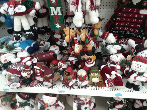 Shopping Mall «Central Shopping Plaza», reviews and photos, 3825 NW 7th St, Miami, FL 33126, USA