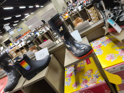 Shoe Store «DSW Designer Shoe Warehouse», reviews and photos, 95 NJ-23, Wayne, NJ 07470, USA