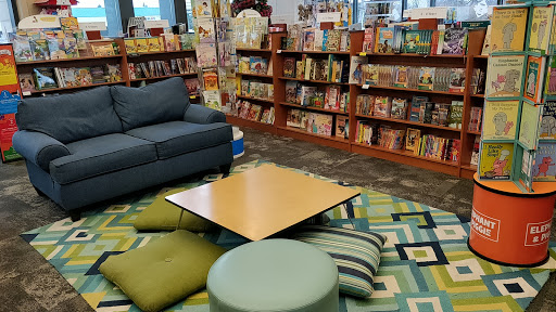 Christian Book Store «Baker Book House Co», reviews and photos, 2768 E Paris Ave SE, Grand Rapids, MI 49546, USA