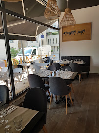 Atmosphère du Restaurant français ZEBRA Restaurant à Maisons-Laffitte - n°1