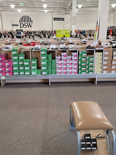 Shoe Store «DSW Designer Shoe Warehouse», reviews and photos, 314 Marketplace Mile, Plainfield, IN 46168, USA