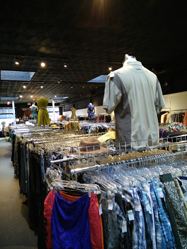 Thrift Store «Goodwill Second Debut Carytown», reviews and photos, 3114 W Cary St, Richmond, VA 23221, USA