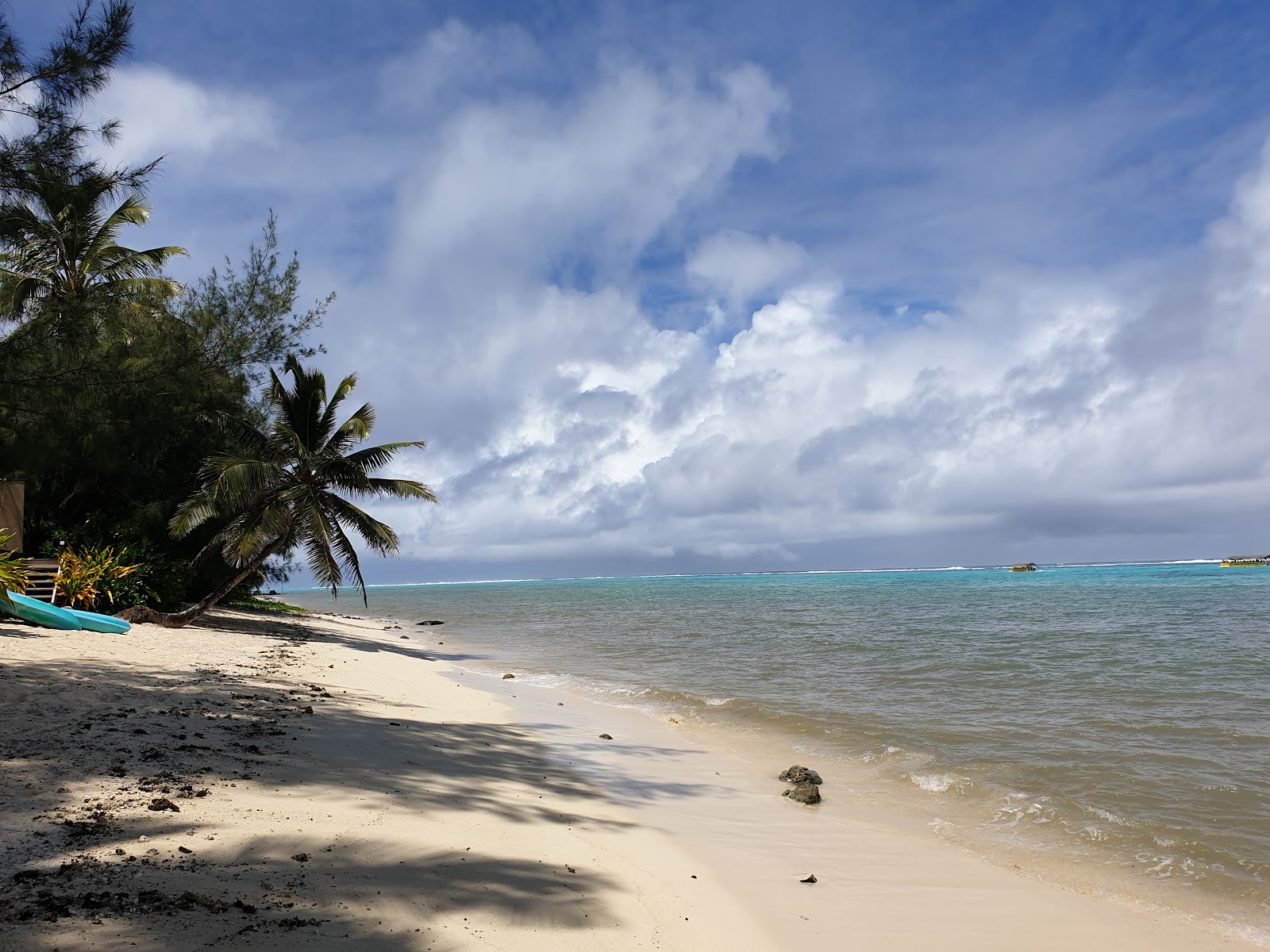 Foto von Tikioki Beach mit etwas sauber Sauberkeitsgrad
