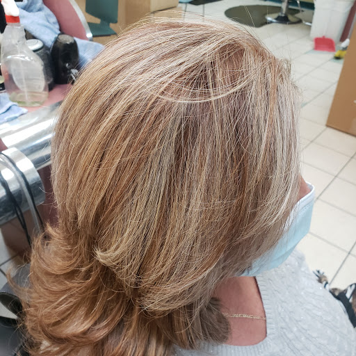 Beauty Salon «Yessenia Beauty Salon», reviews and photos, 1150 W Kiest Blvd, Dallas, TX 75224, USA